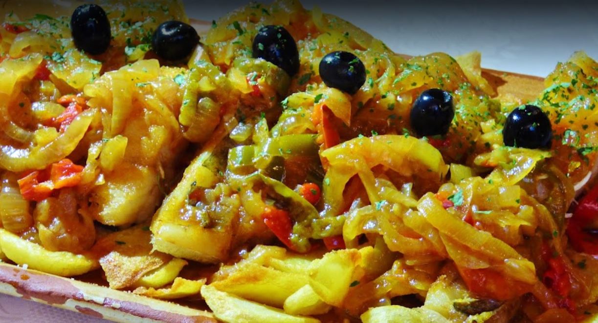 Detalle de el plato bacalao a las cuadras